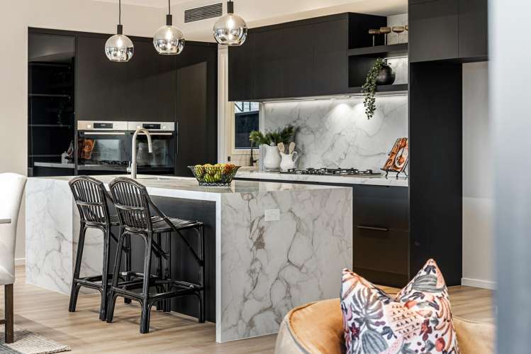 101 Skulander Crescent Millwater_8