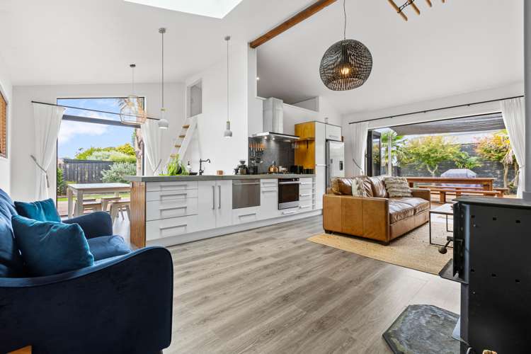 15a Barrett Road Whalers Gate_21