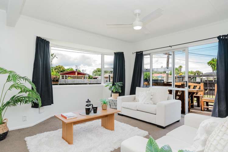 21 Jeanette Street Glenview_2