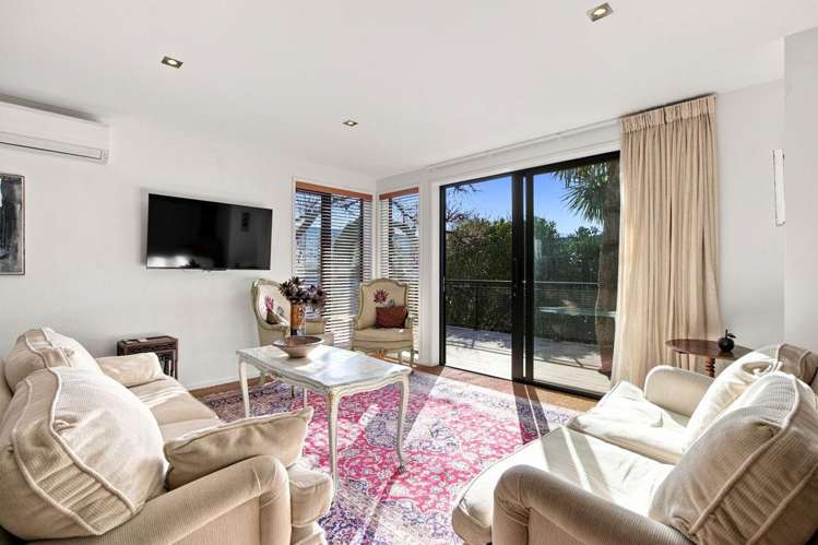 1/66 Powderham Street New Plymouth Central_5