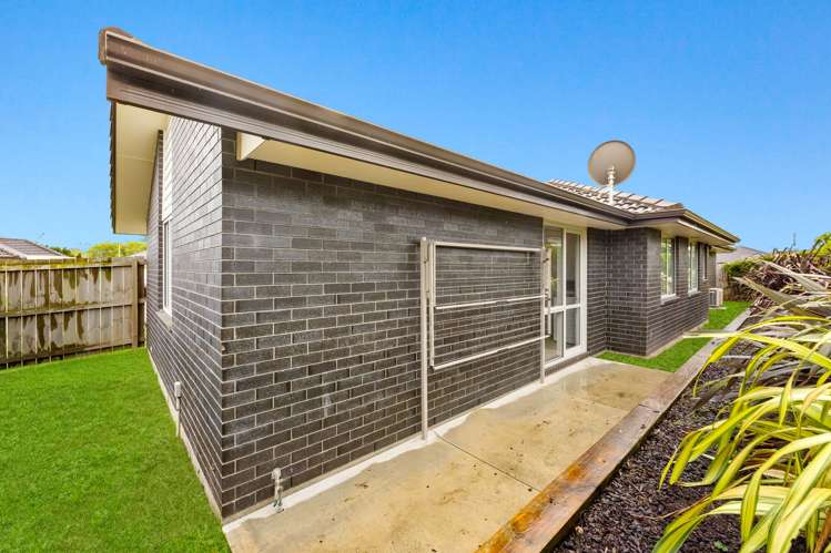 6 Dumas Place Rosehill_27