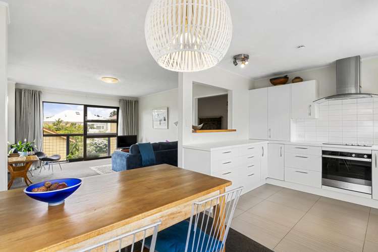 2/54 Garnet Road Westmere_5