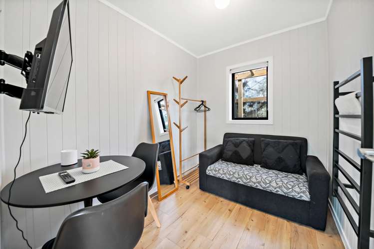5A & 5B Waipouri Road Mangere_21