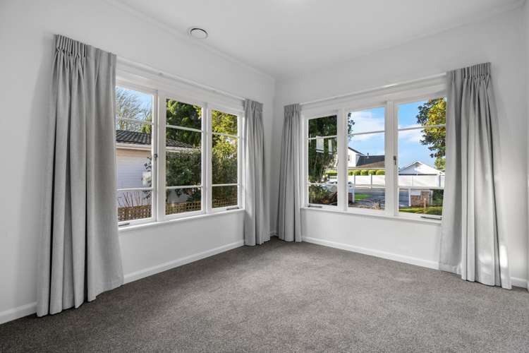 33 Dalethorpe Avenue 10458_6