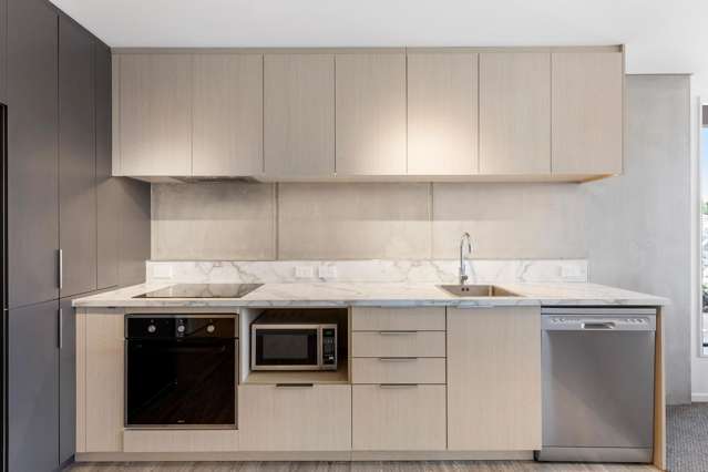 601/21 King Street Mount Cook_3