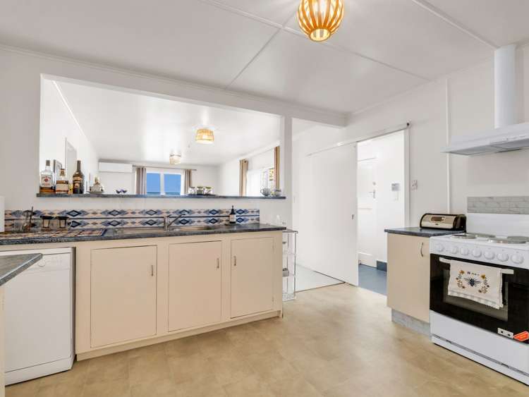 21 Elliott Crescent Owhata_3