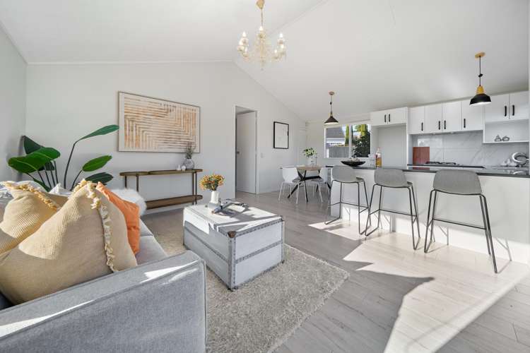 2/21 Kitewao Street Northcote_2