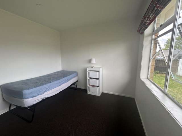 8 Meyer Place 11330_4