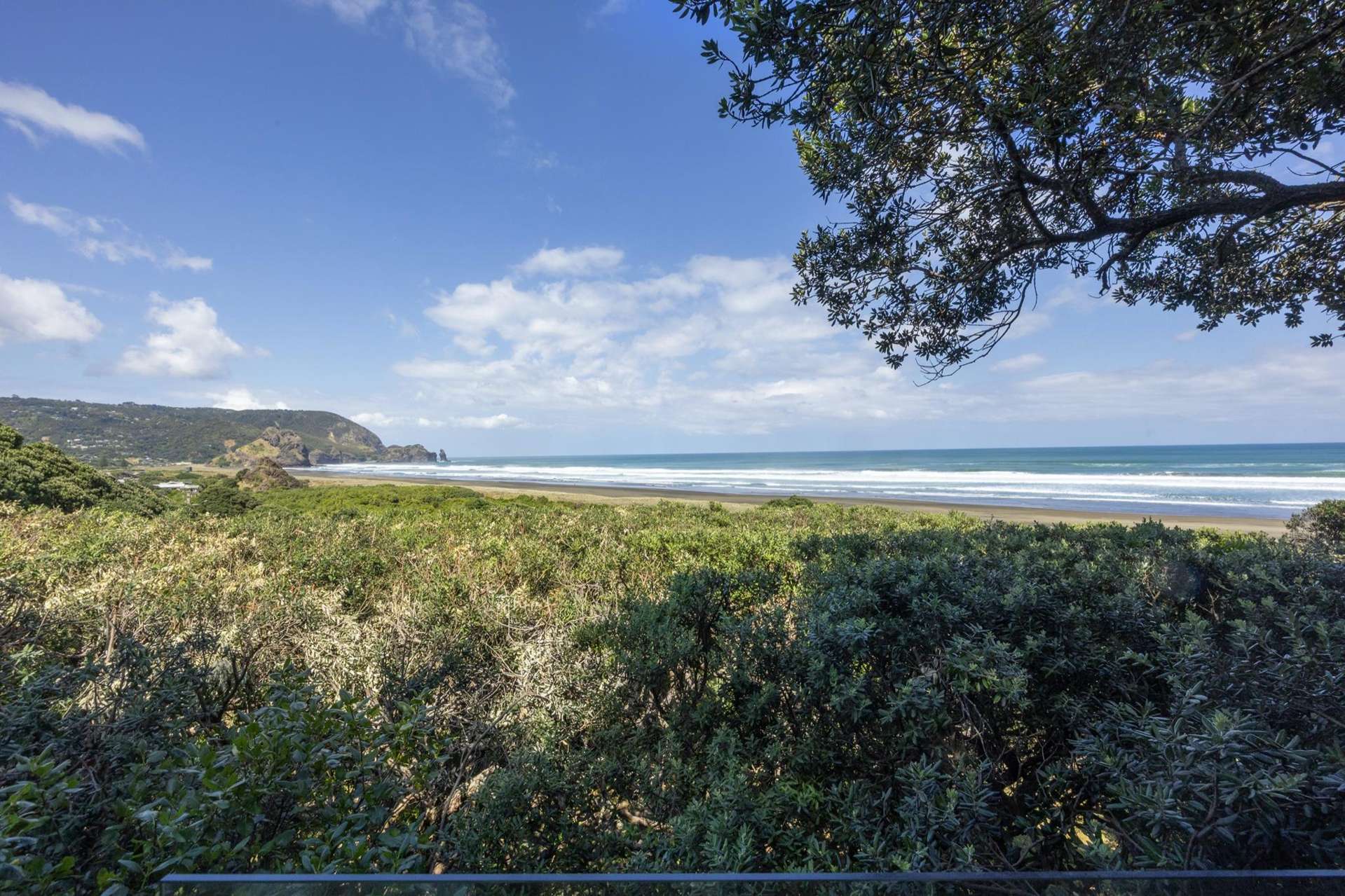 107 Piha Road Piha_0