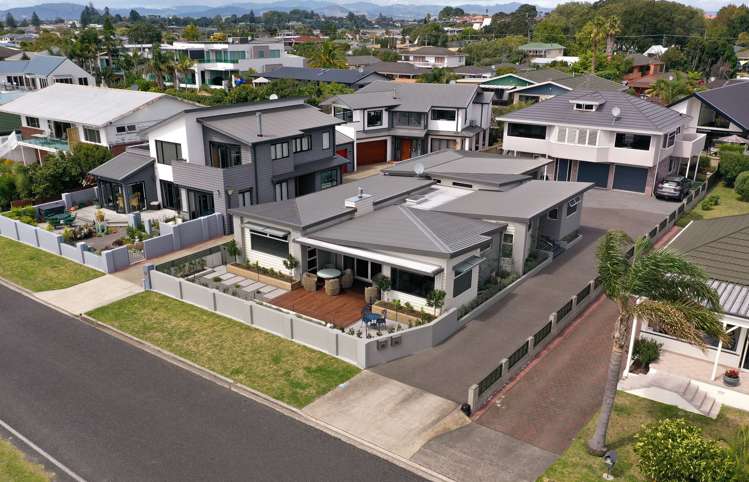 90 Harbour Drive Otumoetai_5