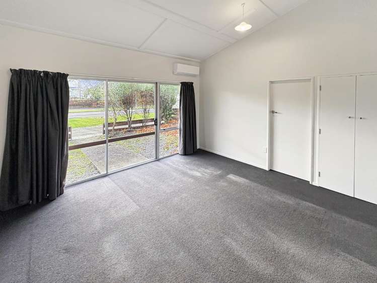 2/80 Russell Street 10930_1
