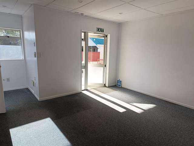 44 Whatawhata Road Dinsdale_2