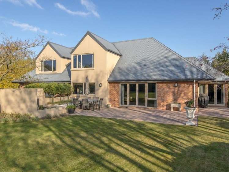 123 Halkett Road West Melton_22