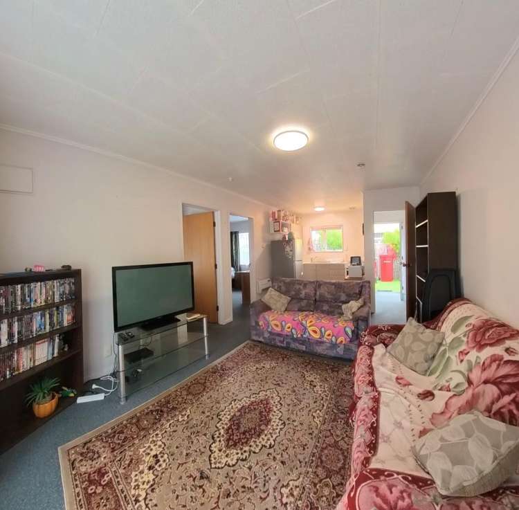  2/69 Golf Road Tāhunanui_1