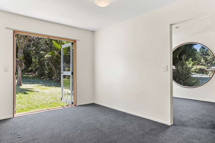 1270 Huia Road Huia_7