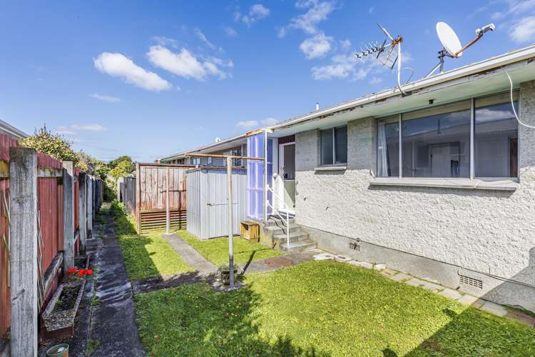 2/14 Jillet Street Titahi Bay_15