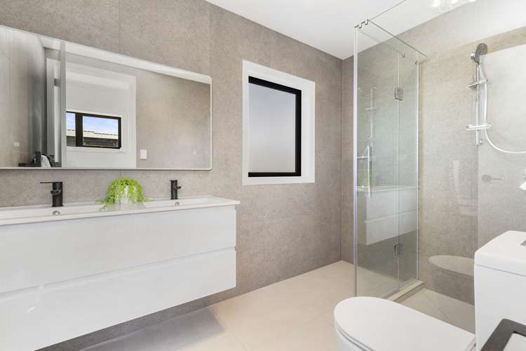 45 Trewern Avenue Chartwell_17