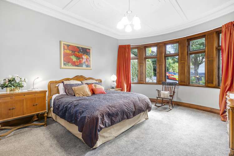 14 Garfield Avenue Roslyn_13