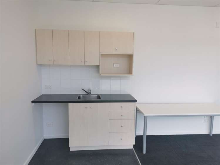 Unit 10, 150 Cavendish Road Casebrook_7