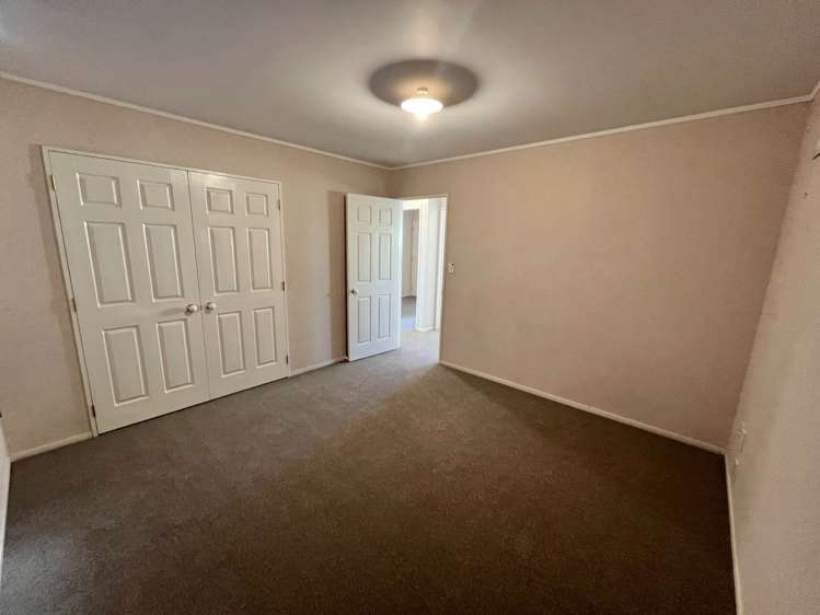 45 Glenview Road Glen Eden_11