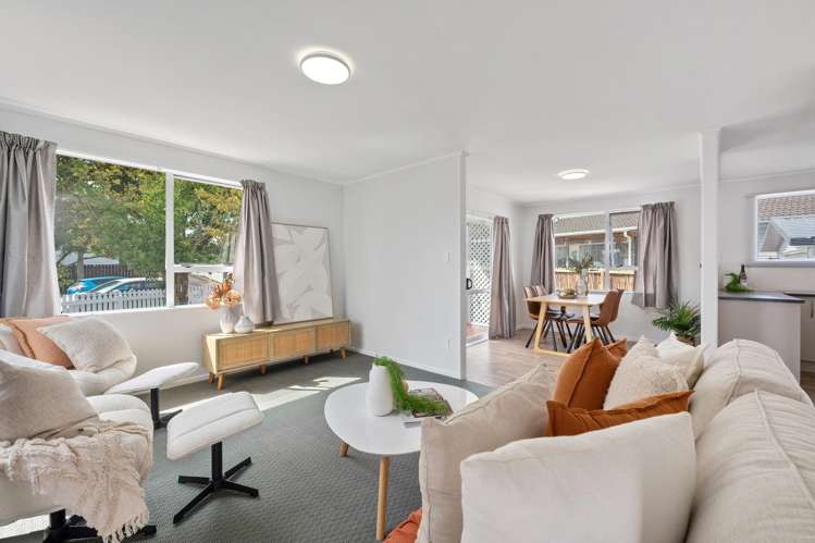 8 Childers Road Ranui_6