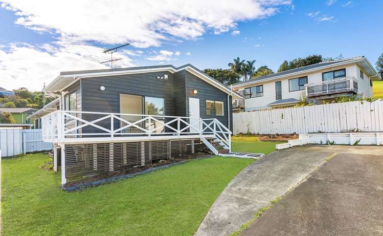 2/135 Spinella Drive Bayview_11