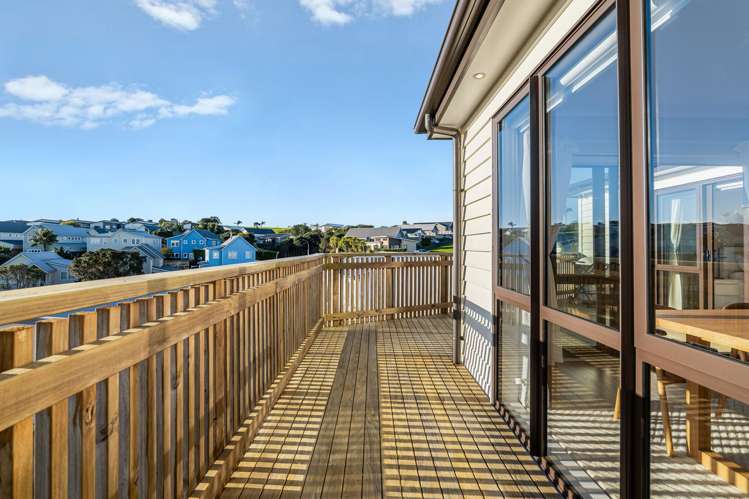 25 Whale Bay Rise Gulf Harbour_31