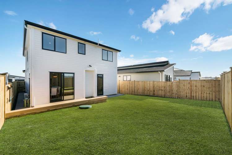 9 Woven Place Karaka_1