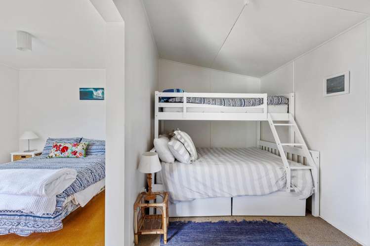 32 Blue Pacific Parade Riversdale Beach_17