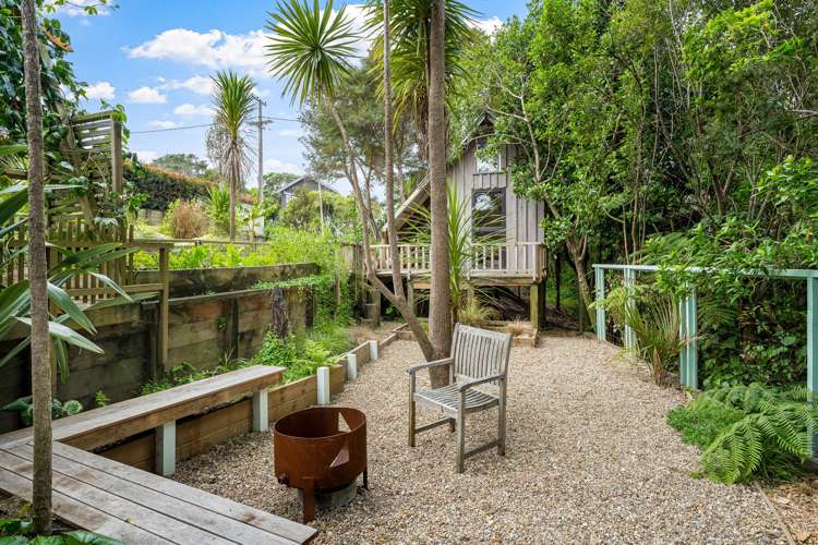 38 Grand View Road Leigh_19