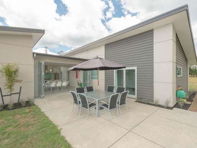 182c Holland Road Puketaha_1