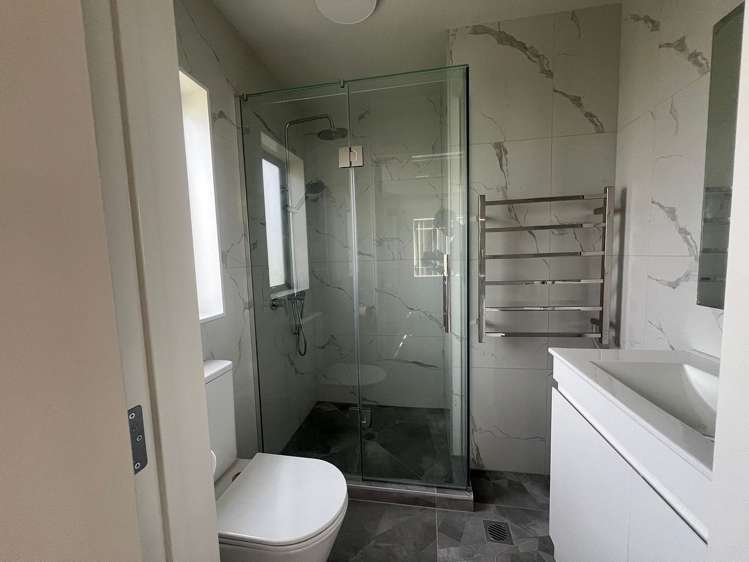 22B Sunlands Drive Manurewa_5