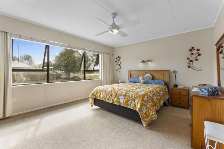 8 Simon Street Feilding_10