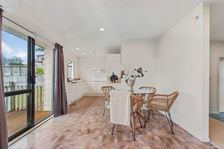 22 Carillon Place Massey_9