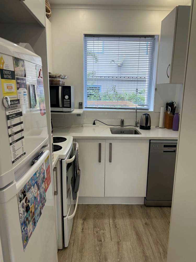 1/33f Springs Road Parakai_7