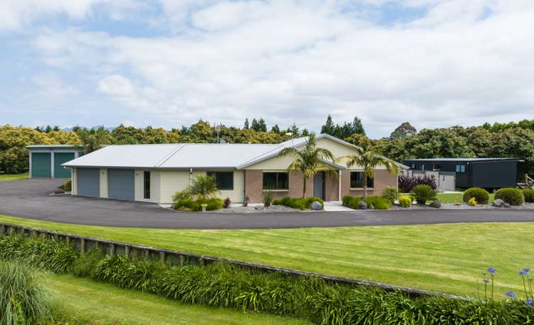 42 Elmwood Road Katikati_1