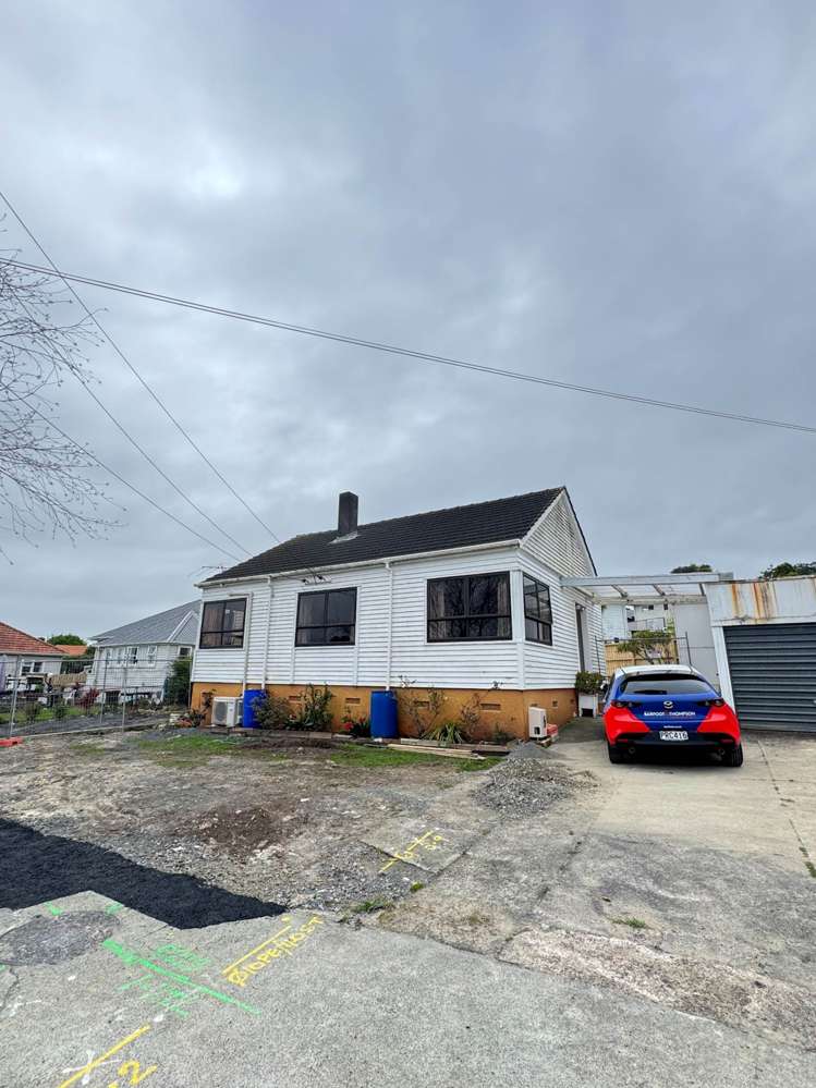 3 Plane Street Avondale_14