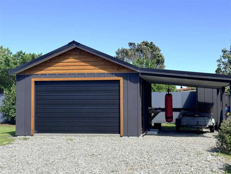 64 Blake Street Blaketown_19