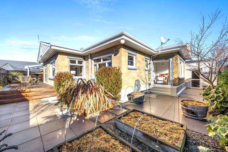 8 Ashmore Lane Strowan_17