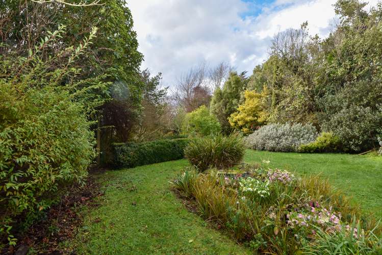 32 Clifton Avenue Carterton_17