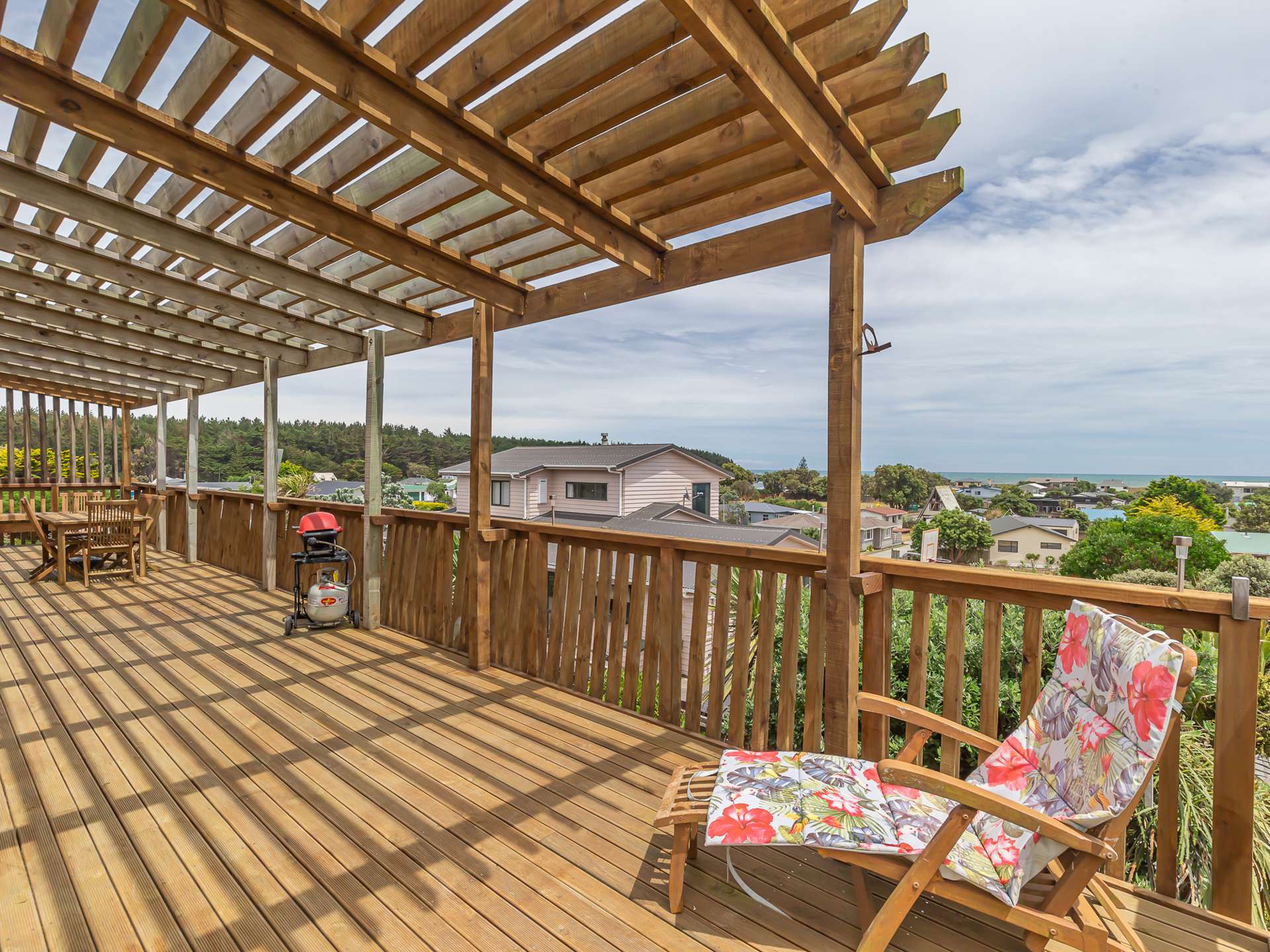 6 Arataki Grove Waitarere Beach_0