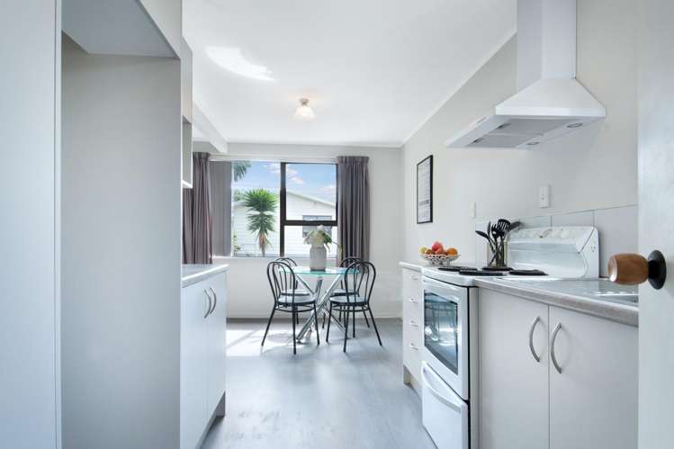 2/30 Chislehurst Street Henderson_7