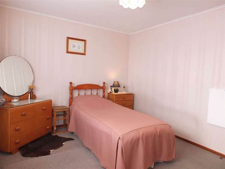 18 Goulds Road Marchwiel_9