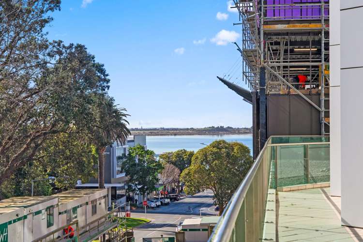 202/6 Durham Street (Kingsview Apartments) Tauranga Central_1