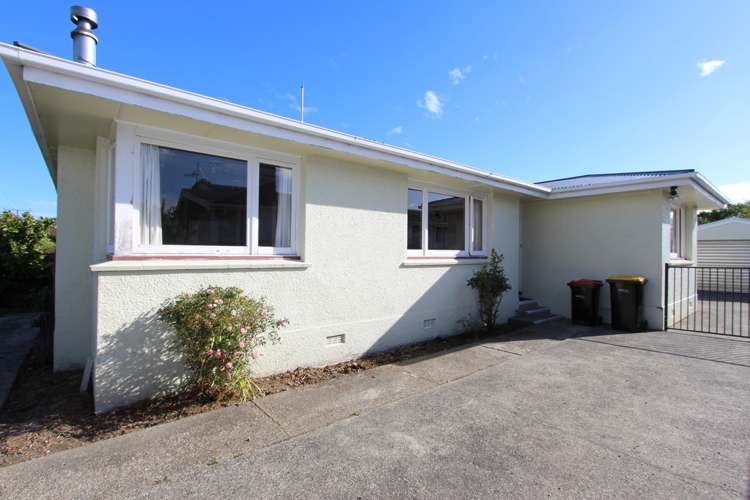 52 Racecourse Road_0