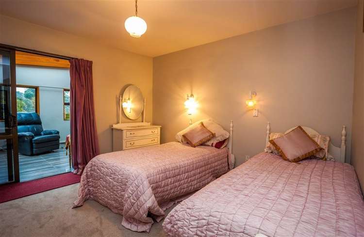 6 Cecil Wood Way Richmond Hill_15