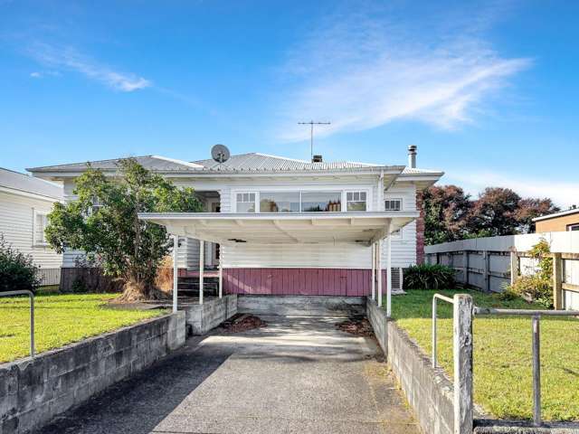 TAUMARUNUI - THREE BEDROOMS