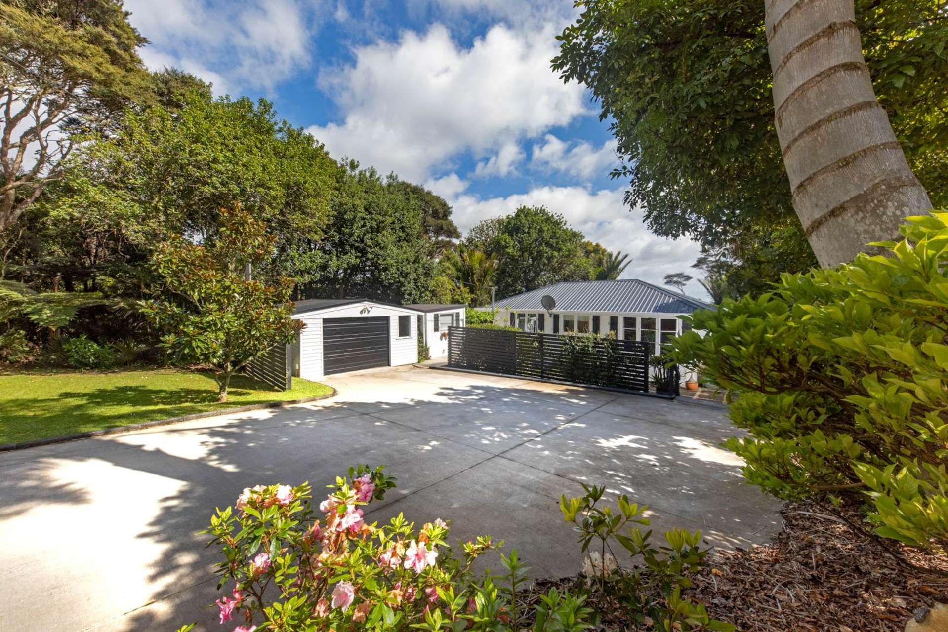 245 Scenic Drive Titirangi_0