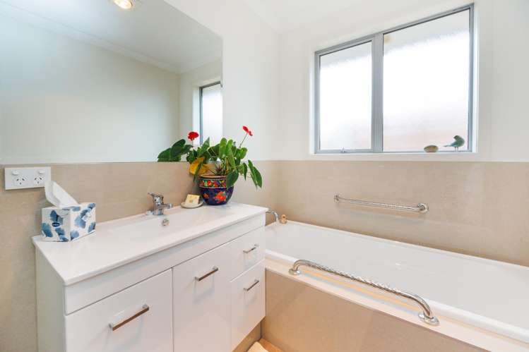 8 Hanalin Drive Marton_22