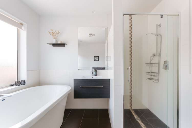 27 Pacific Cove Drive Papamoa_21